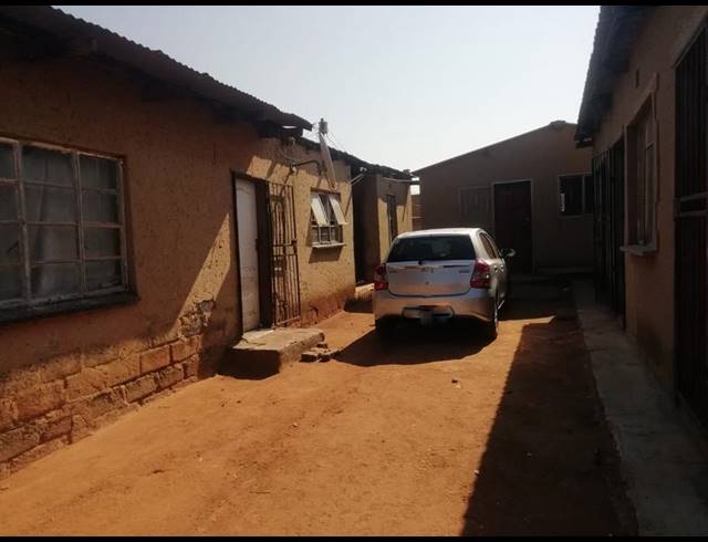1 BEDROOM HOUSE FOR SALE IN BRAM FISCHERVILLE